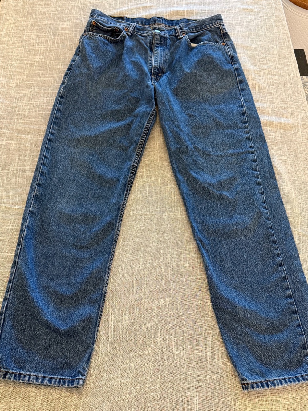 Levi’s 550 Relaxed Fit Jeans Men’s 36x34 Blue Medium Wash Straight Leg - Picture 2 of 11